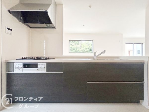 奈良市五条畑１丁目　新築一戸建て　３期　８号棟
