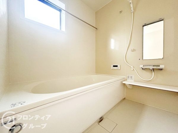 奈良市五条畑１丁目　新築一戸建て　３期　８号棟