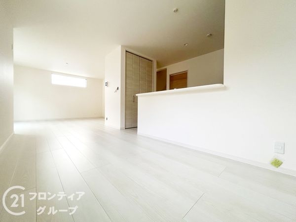 奈良市五条畑１丁目　新築一戸建て　３期　８号棟