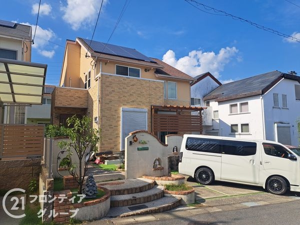 生駒市松美台の中古一戸建て