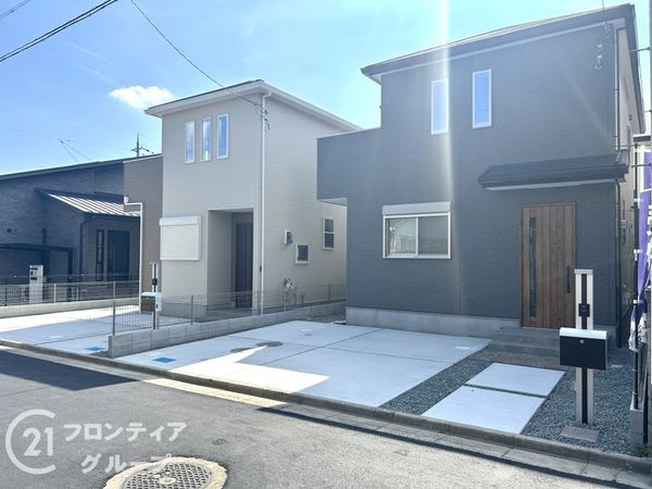 生駒郡斑鳩町目安北２丁目　新築一戸建て　第３　全２区画　１…