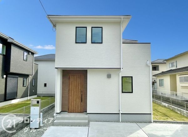 奈良市中山町　新築一戸建て　第３期　２号棟