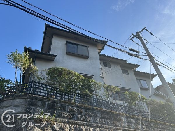 生駒市北新町の中古一戸建て
