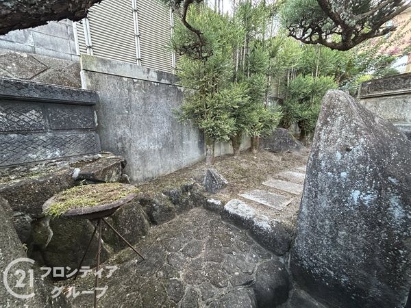 生駒市北新町の中古一戸建て