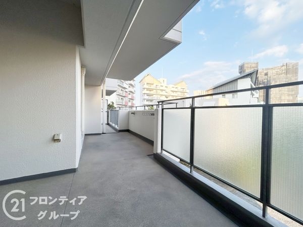 ローレルスクエア木津川台第１期４番館　中古マンション