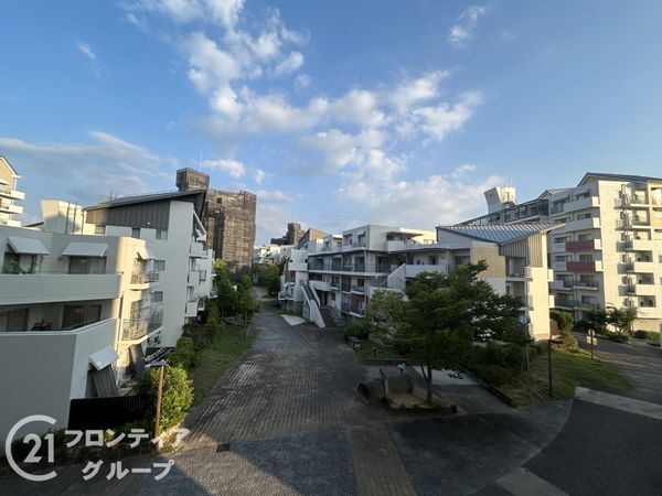ローレルスクエア木津川台第１期４番館　中古マンション