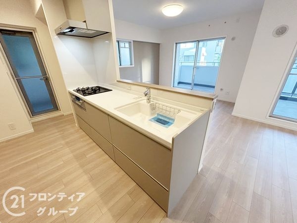 ローレルスクエア木津川台第１期４番館　中古マンション