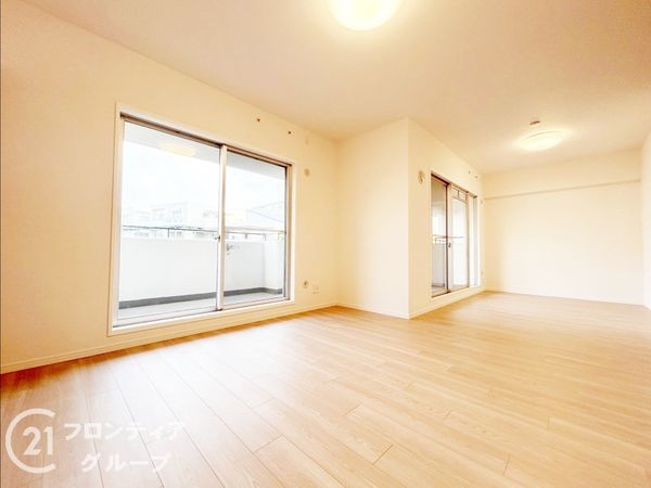 ローレルスクエア木津川台第１期４番館　中古マンション