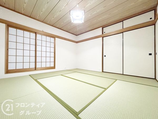 生駒市小明町の中古一戸建て