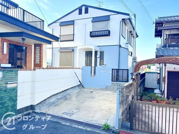 生駒市小明町　中古一戸建て