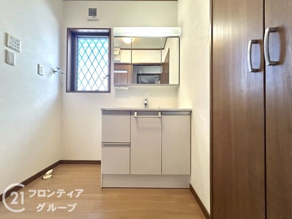 橿原市小槻町の中古一戸建て