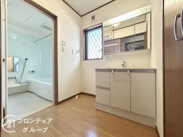 橿原市小槻町の中古一戸建て