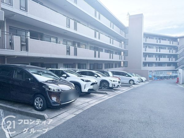 ロイヤルヒルズ富雄F棟　中古マンション