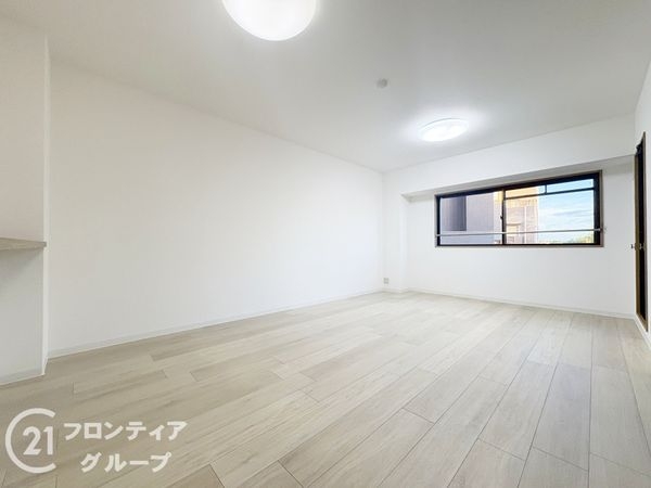 ロイヤルヒルズ富雄F棟　中古マンション