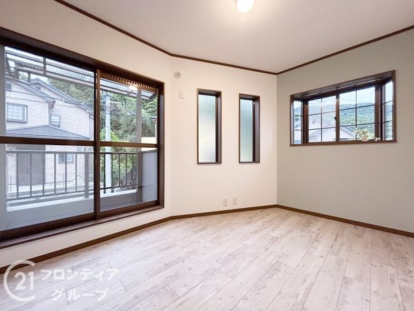 生駒市有里町の中古一戸建て