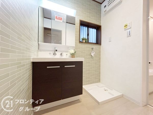 生駒市有里町の中古一戸建て