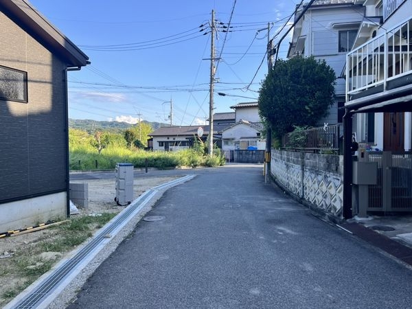 生駒市有里町　新築一戸建て　全１区画