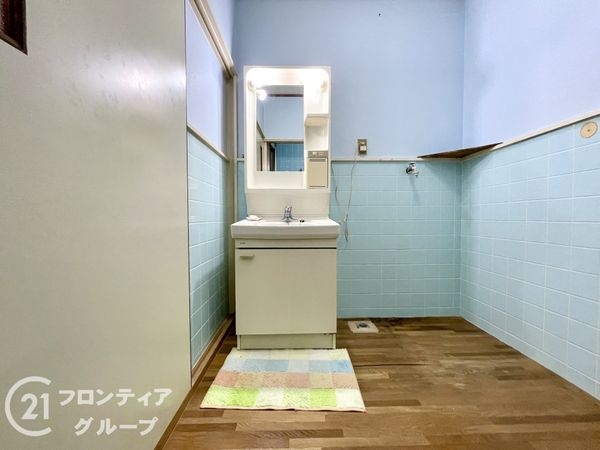 大和郡山市矢田町の中古一戸建て(洗面台・洗面所)