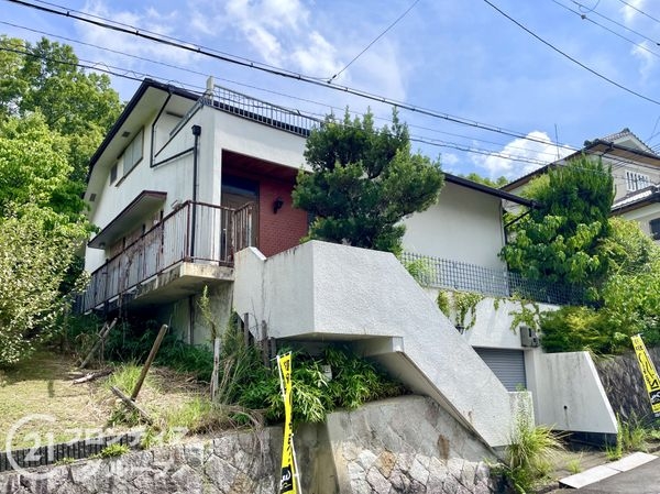 奈良市朝日町２丁目の中古一戸建て