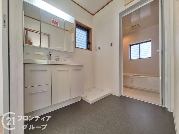 木津川市梅美台5丁目の中古一戸建て(洗面台・洗面所)