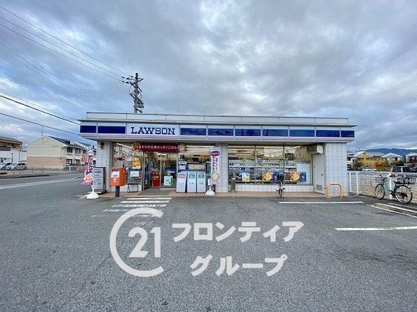 橿原市土橋町　新築一戸建て　４期　１号棟(ローソン橿原土橋店)