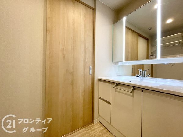 フローレスタ学園前　中古マンション