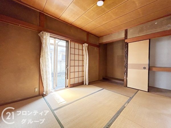 奈良市藤原町の中古一戸建て