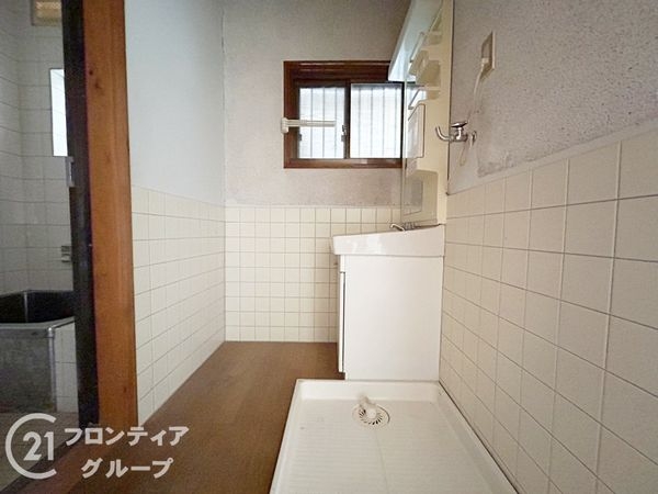 奈良市藤原町の中古一戸建て