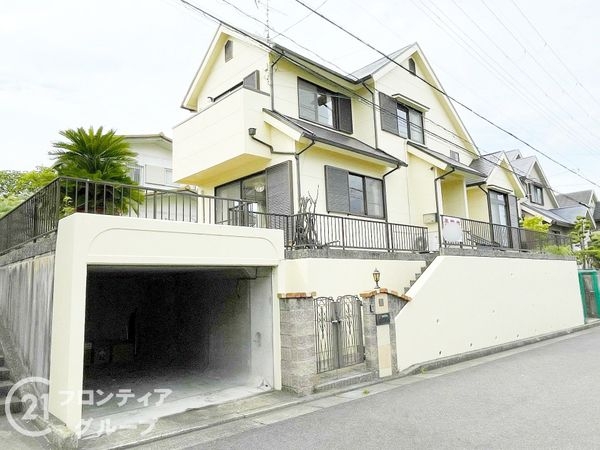 京田辺市花住坂２丁目　中古一戸建て