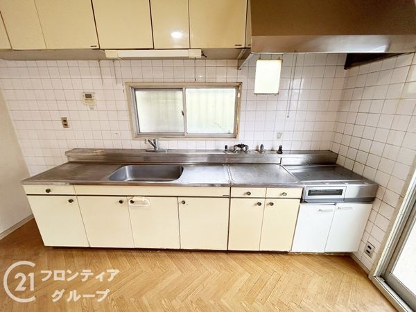 北葛城郡王寺町本町５丁目　中古一戸建て