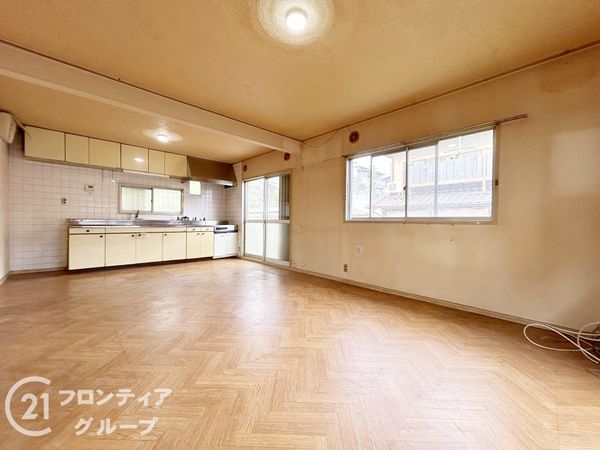 北葛城郡王寺町本町５丁目　中古一戸建て
