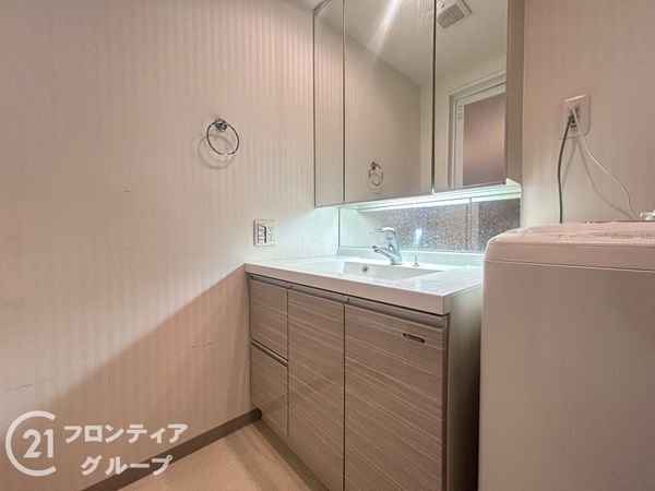 グローバル大和小泉　中古マンション