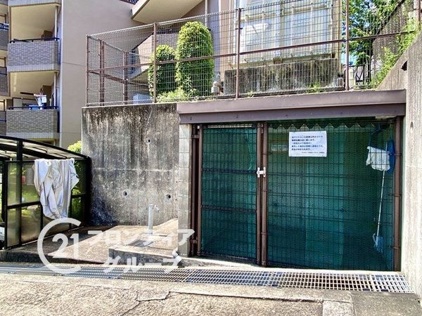 ヴィルヌーブ学園前2メヌエット　中古マンション