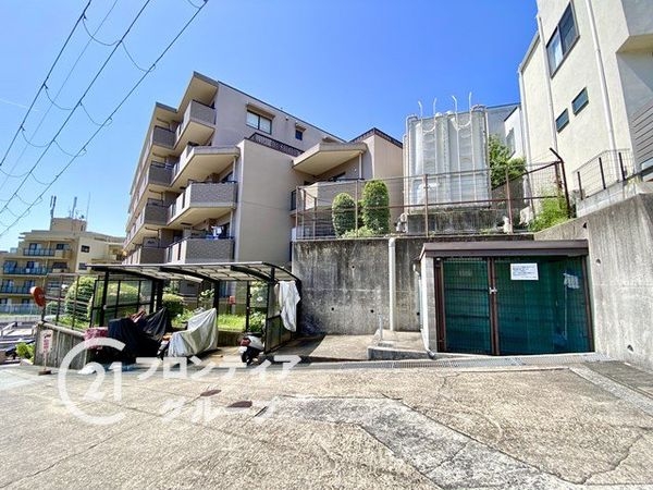 ヴィルヌーブ学園前2メヌエット　中古マンション