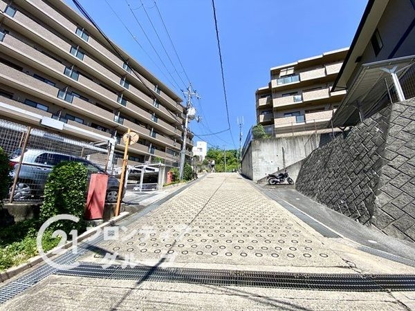 ヴィルヌーブ学園前2メヌエット　中古マンション