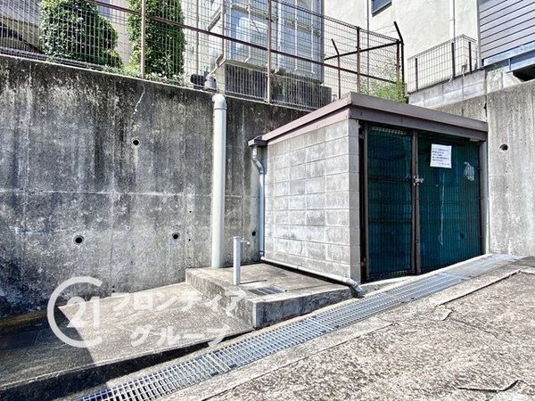 ヴィルヌーブ学園前2メヌエット　中古マンション