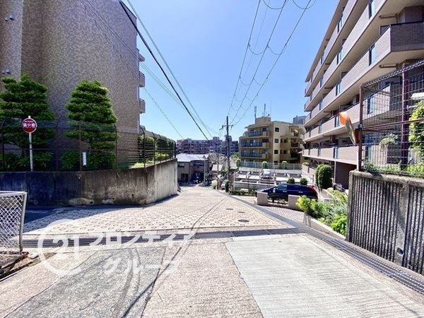 ヴィルヌーブ学園前2メヌエット　中古マンション