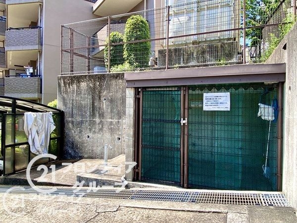 ヴィルヌーブ学園前2メヌエット　中古マンション