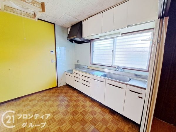 奈良市あやめ池北３丁目の中古一戸建て
