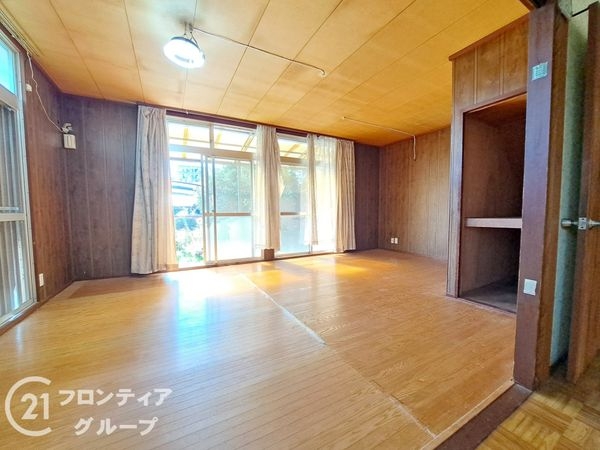 奈良市あやめ池北３丁目の中古一戸建て