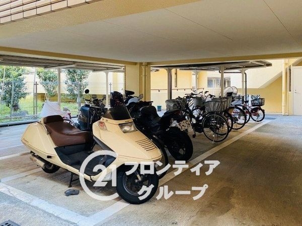 フローレスタ学園前　中古マンション