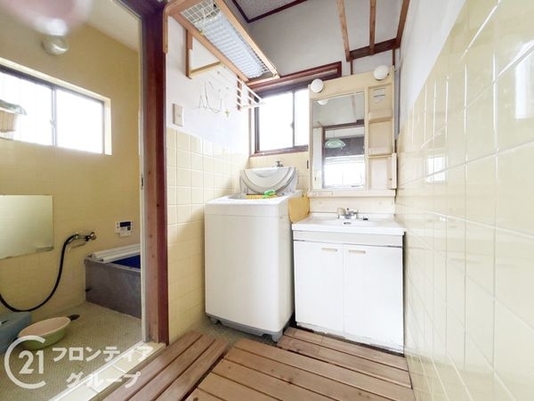 天理市平等坊町の中古一戸建て