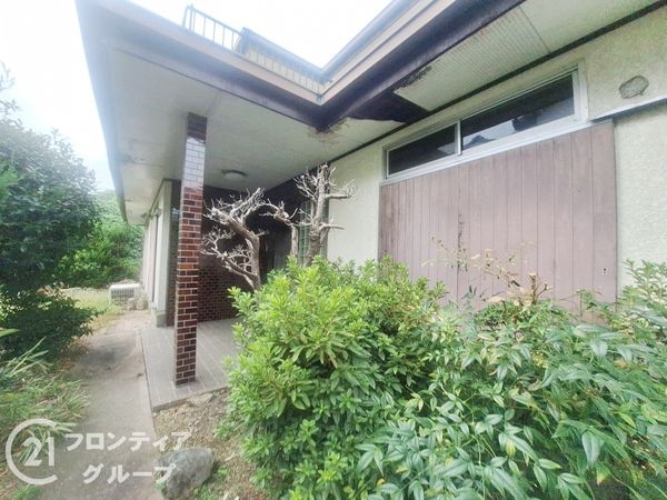 奈良市富雄元町４丁目　中古一戸建て
