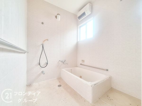 奈良市富雄元町４丁目　中古一戸建て