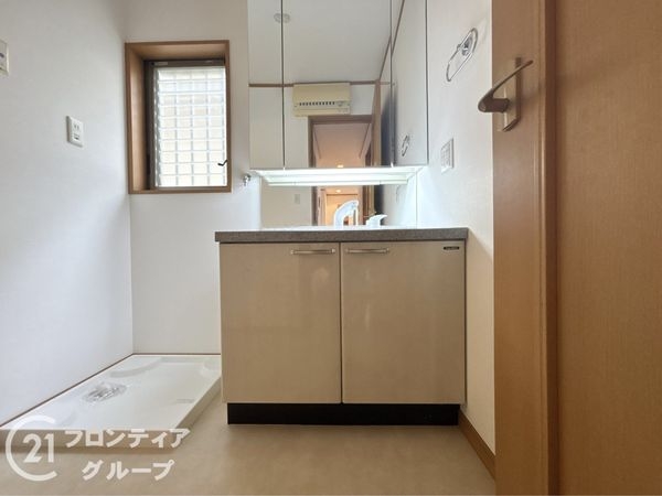 木津川市木津南後背の中古一戸建て