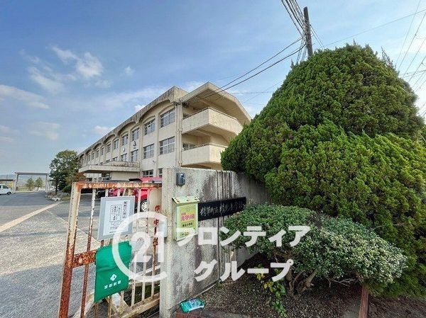 相楽郡精華町大字菱田小字宮川原の中古一戸建て(精華町立精北小学校)