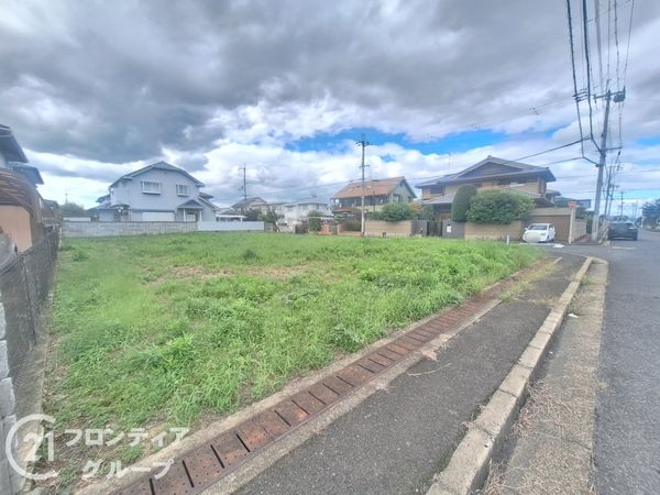 大和郡山市若槻町　建築条件無し土地