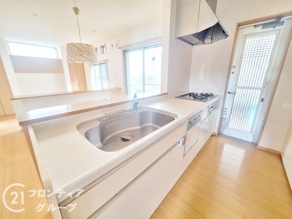 香芝市尼寺３丁目　中古一戸建て