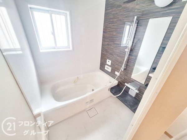 香芝市尼寺３丁目　中古一戸建て