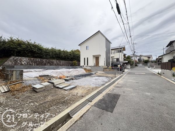 北葛城郡王寺町本町4丁目 新築一戸建て 1期 全1区画(前面道路含む現地写真)